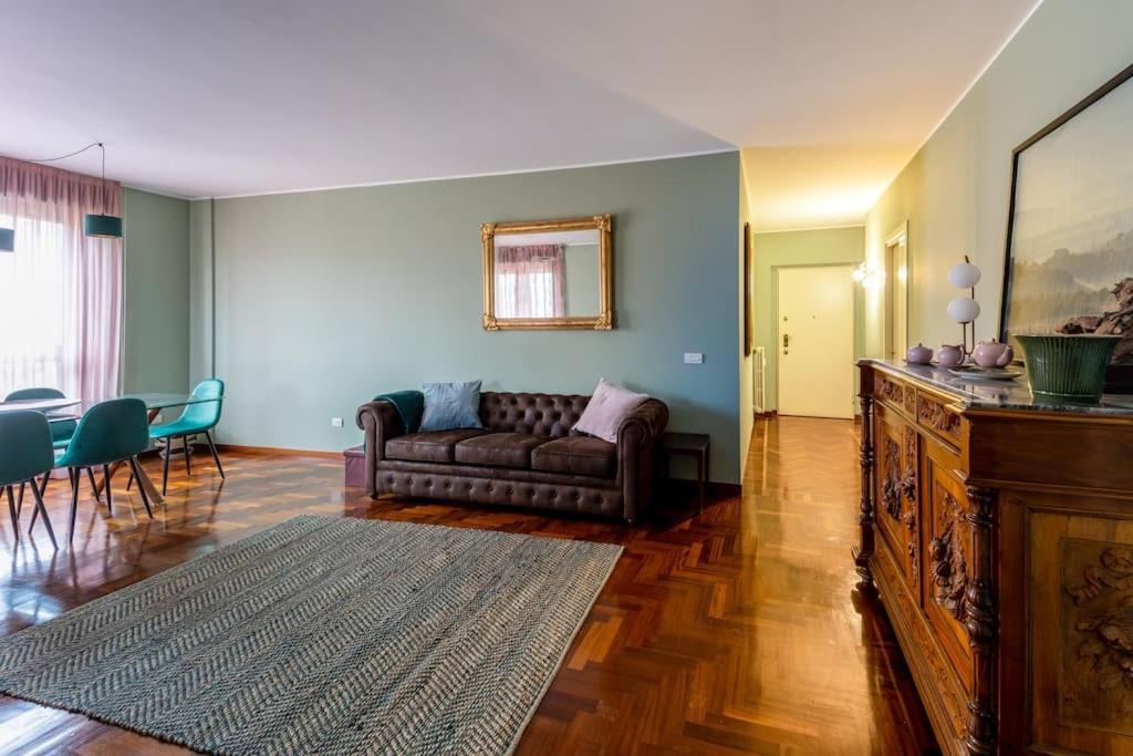 Appartamento Navigli-Duomo Big House With Free Parking • Top! Milano Esterno foto